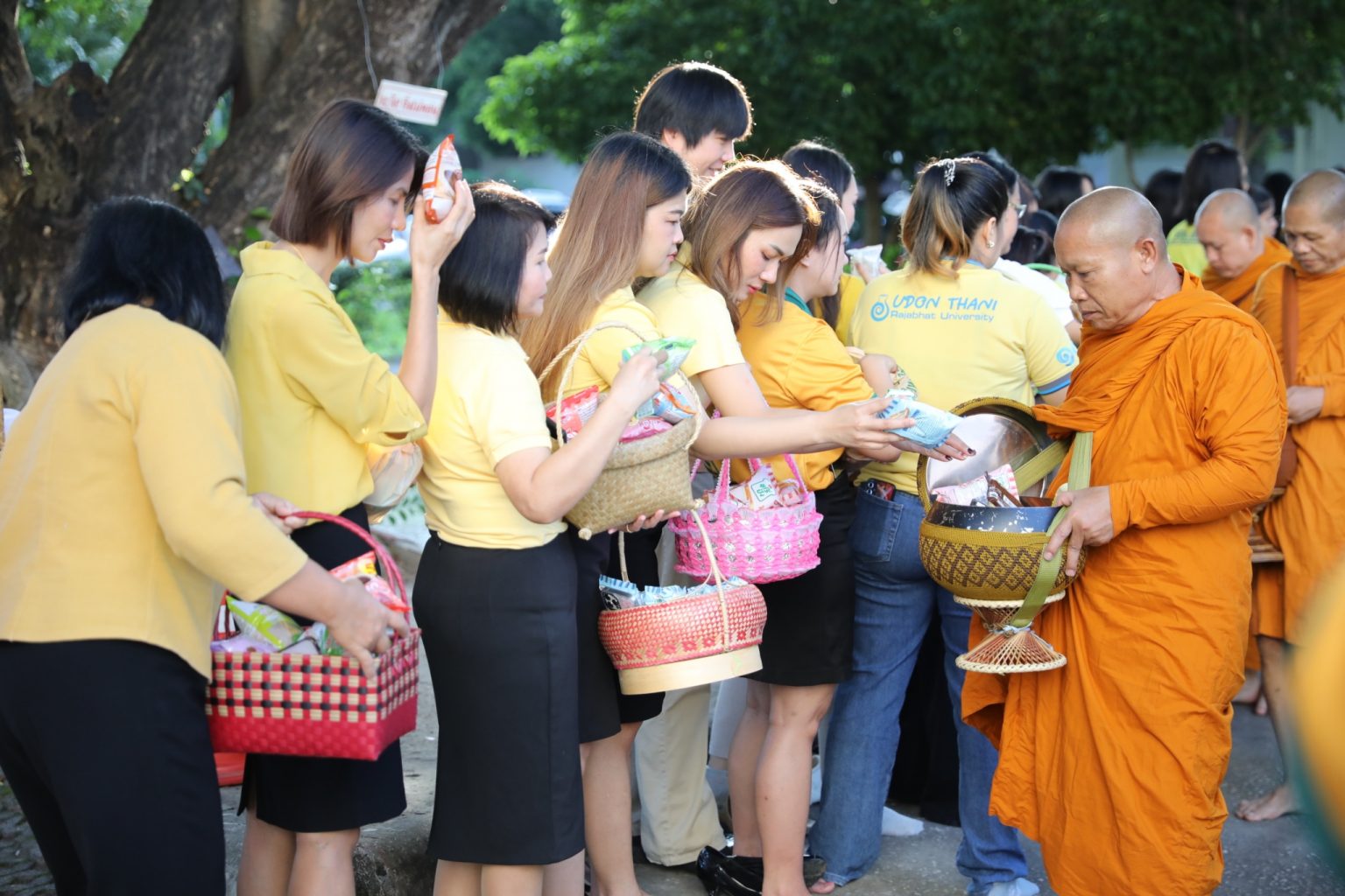 LINE_ALBUM_10.10.68_251010_40