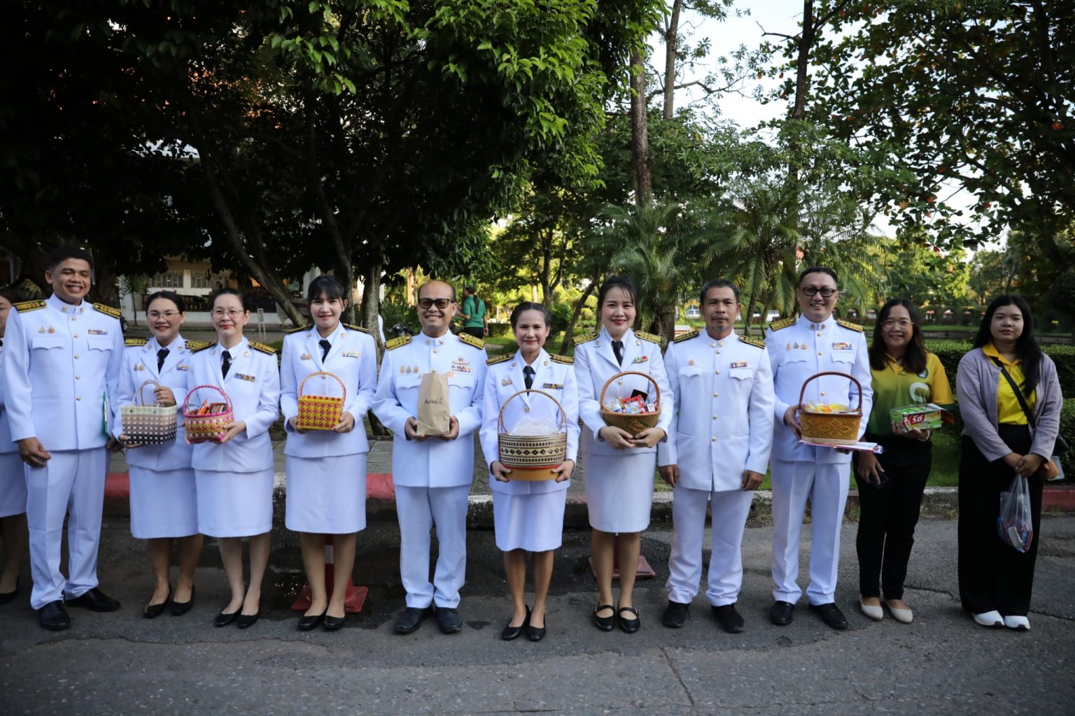 LINE_ALBUM_10.10.68_251010_55